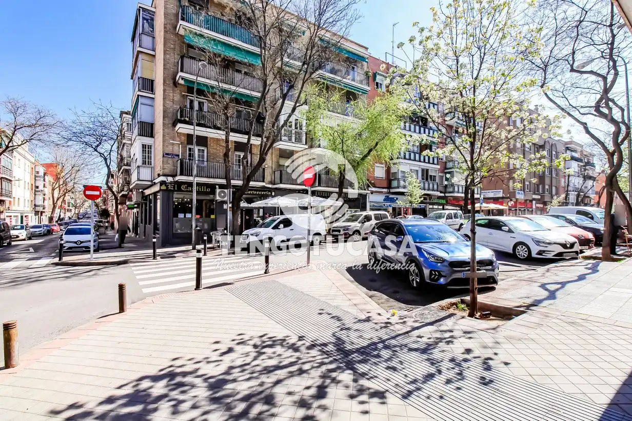 Exterior view of Flat for sale in Madrid  with Air Conditioner, Heating and Furnished
