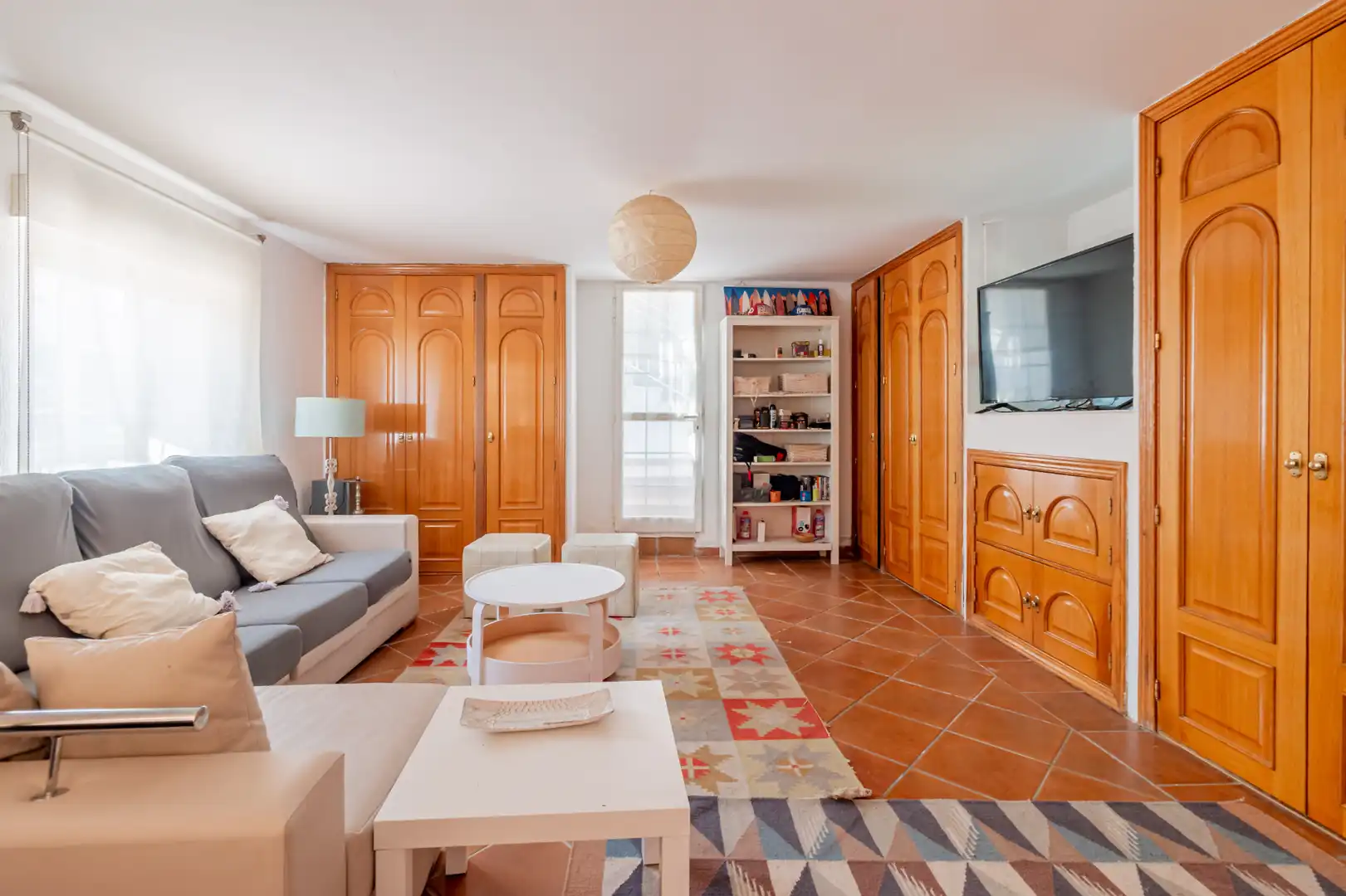 Sala d'estar de Casa o xalet en venda en Las Rozas de Madrid amb Calefacció, Jardí privat i Parquet