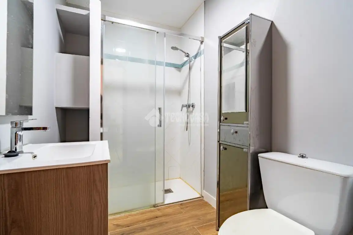 Baño de Piso en venta en Padul con Terraza