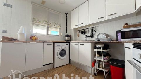 Foto 4 de Piso en venta en Calle Mas de Tous, Núcleo Urbano, La Pobla de Vallbona