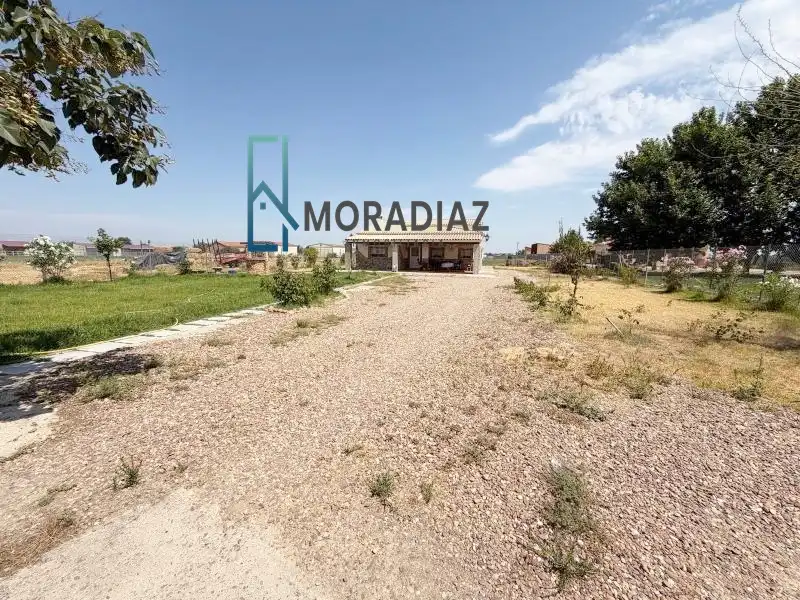 Houses for sale in Don Benito  with Heating, Private garden and Storage room