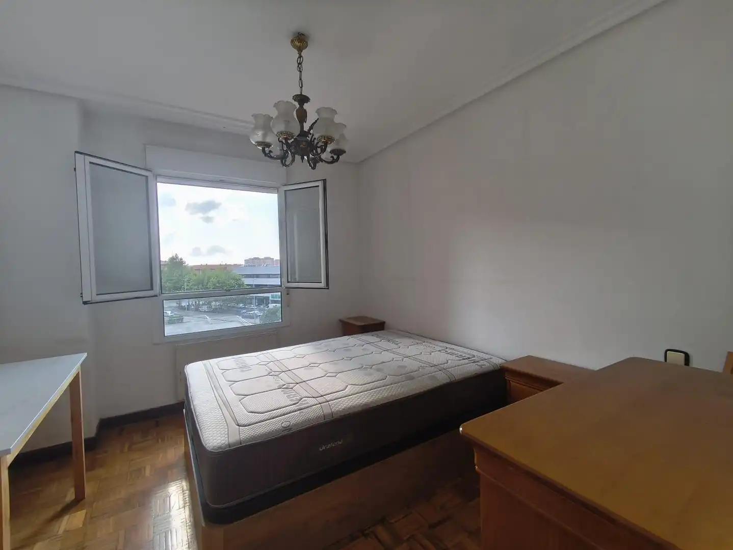 Habitación de Piso en venta en Santander con Calefacción y Parquet