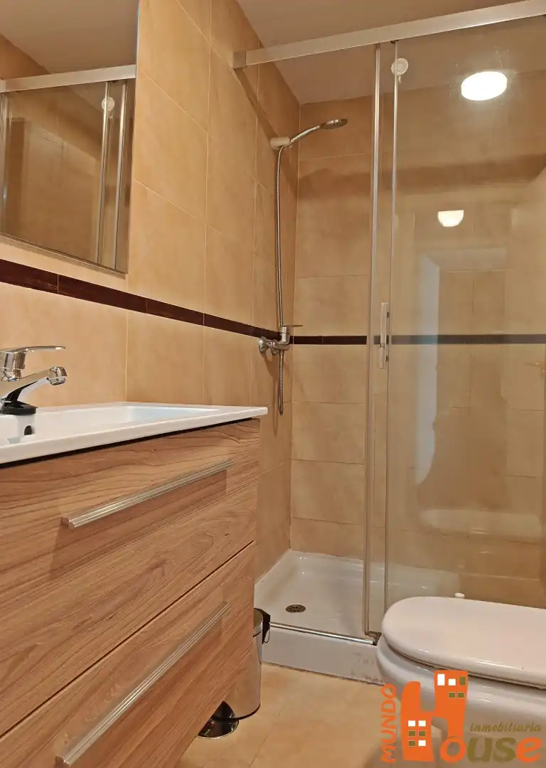 Bathroom of Duplexes for sale in Segovia  with Heating, Terrace and Balcony