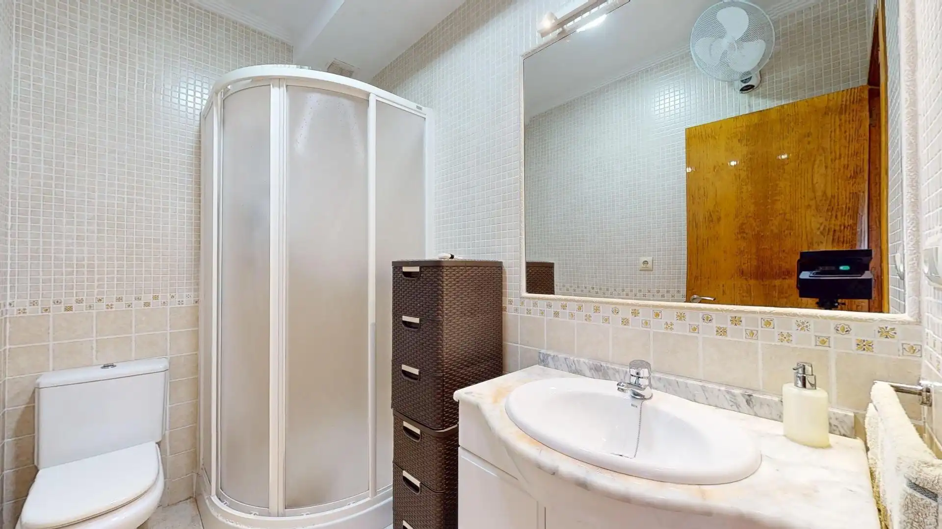 Bathroom of Detached homes for sale in Pilar de la Horadada  with Air Conditioner, Terrace and Community pool