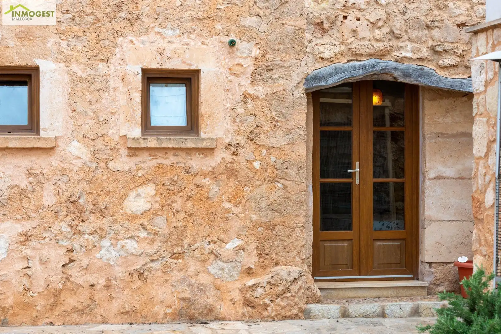 Vista exterior de Casa o xalet en venda en Marratxí amb Aire condicionat, Jardí privat i Terrassa