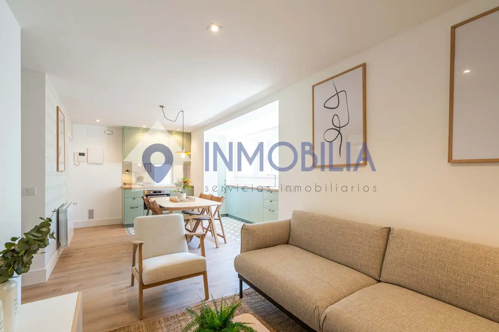 Bedroom of Flat for sale in Madrid  with Air Conditioner and Heating