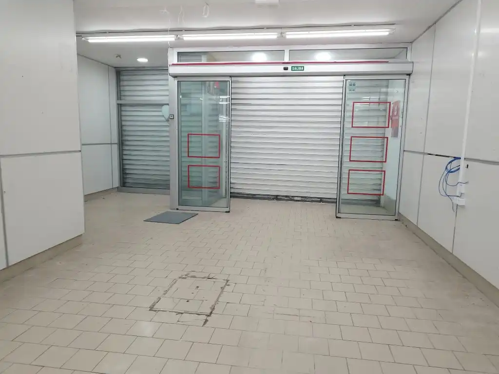 Local comercial en alquiler en Puerto, imagen 5