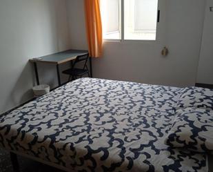 Bedroom of Apartment to share in Alicante / Alacant  with Air Conditioner