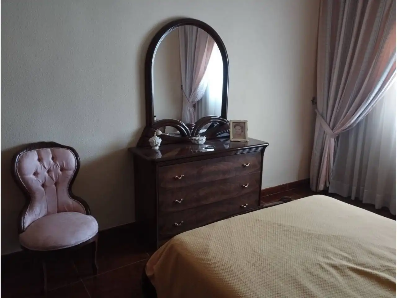 Habitación de Casa adosada en venta en Miguelturra con Calefacción y Terraza