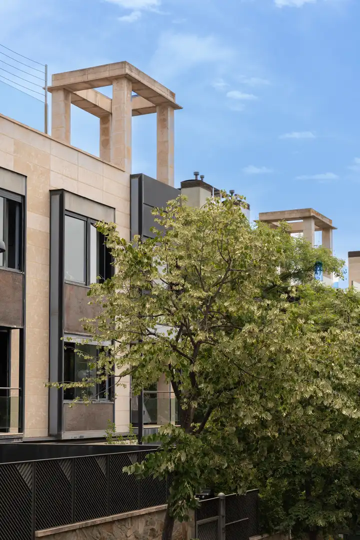 Vista exterior de Casa o xalet en venda en Barcelona amb Terrassa, Piscina i Balcó