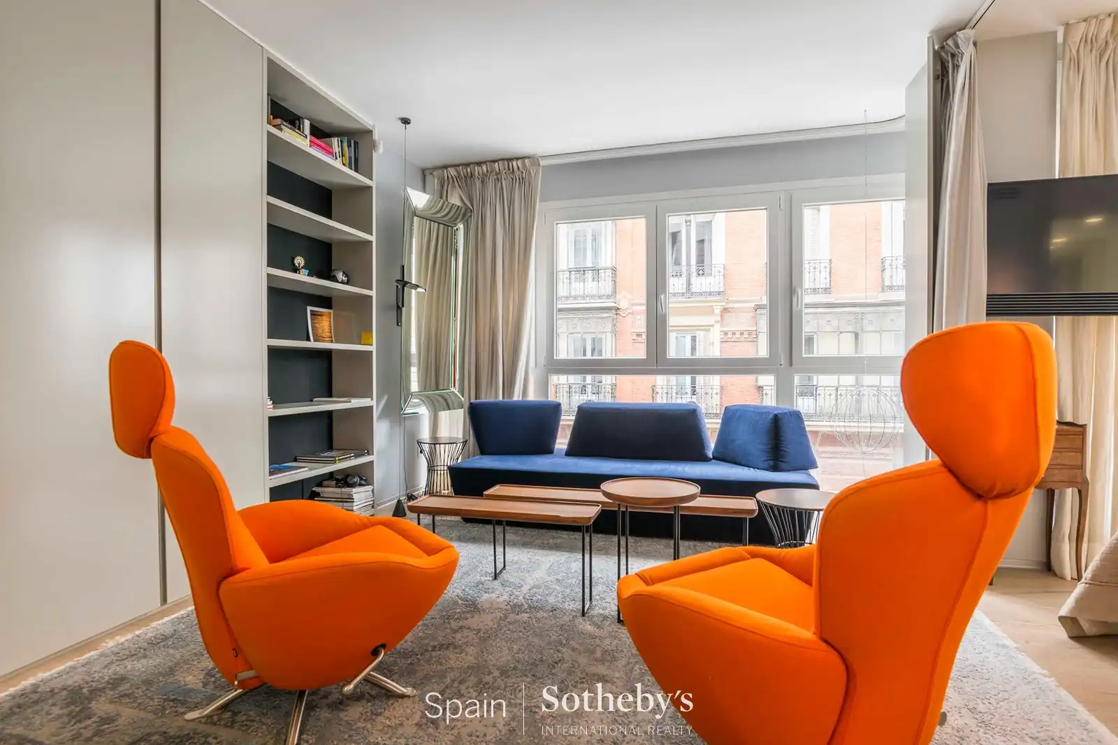 Sala d'estar de Apartament en venda en  Madrid Capital amb Aire condicionat, Calefacció i Terrassa