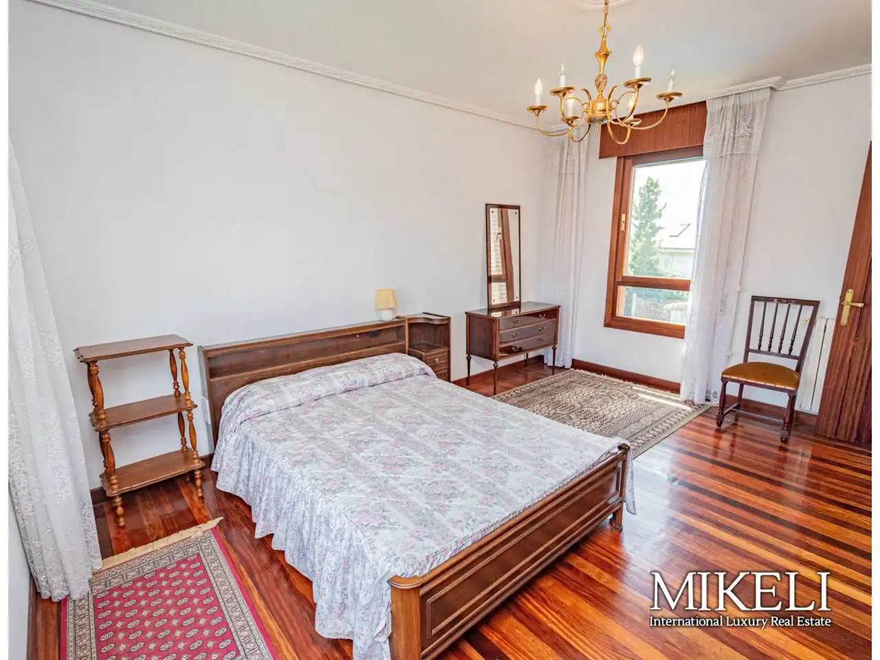 Bedroom of Houses for sale in Camargo  with Heating, Private garden and Parquet flooring