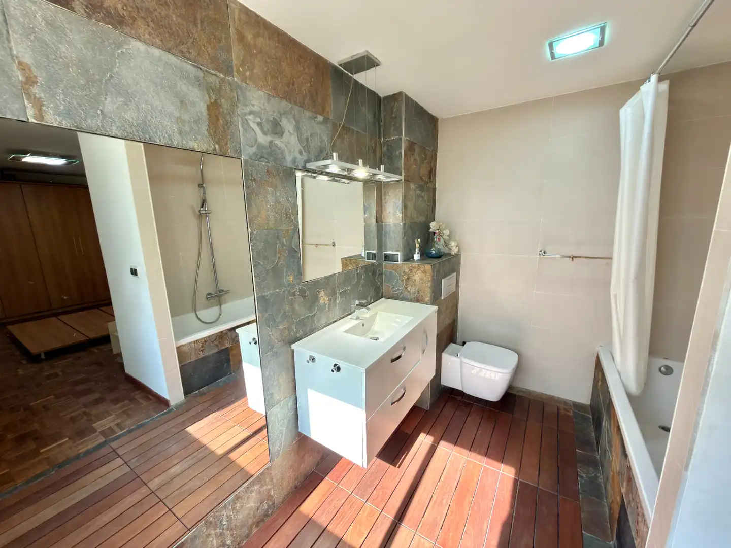 Baño de Ático en venta en Benetússer con Aire acondicionado, Terraza y Trastero