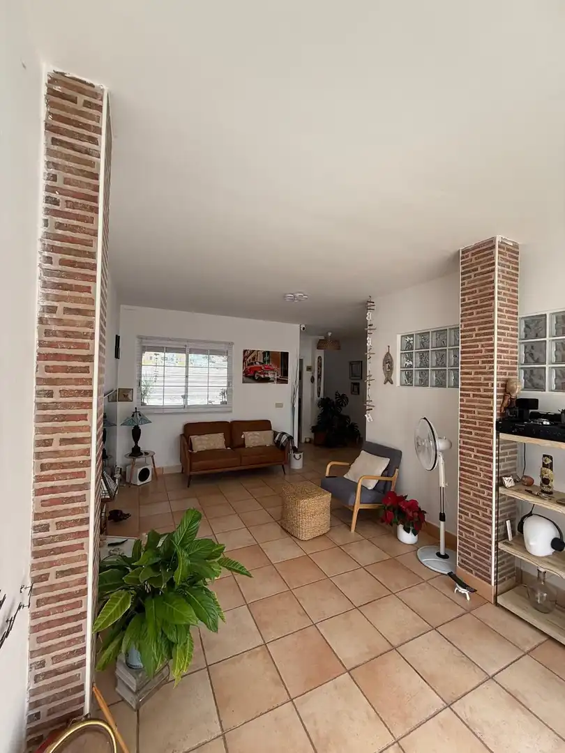 Wohnzimmer von Maisonette zum Verkauf in Antigua
