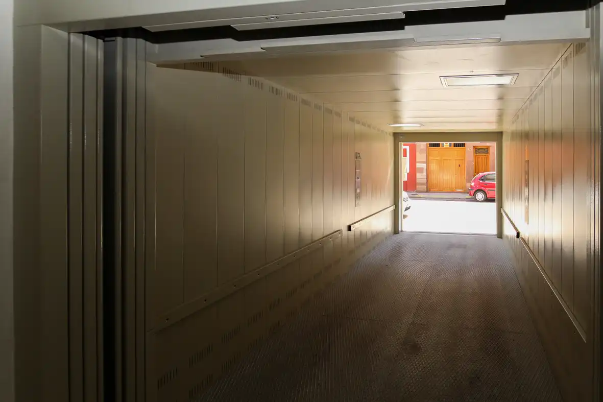 Parkplatz mit Aufzug zum Verkauf in Josep Pau Margantoni, imagen 11