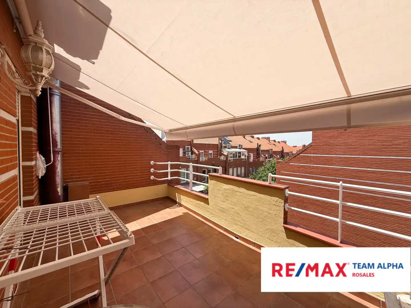 Terraza de Casa adosada en venta en Madrid con Aire acondicionado, Calefacción y Jardín privado