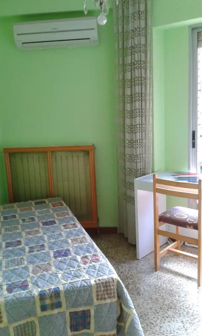 Bedroom of Flat for rent in Zaragoza  with Heating, Furnished and Oven