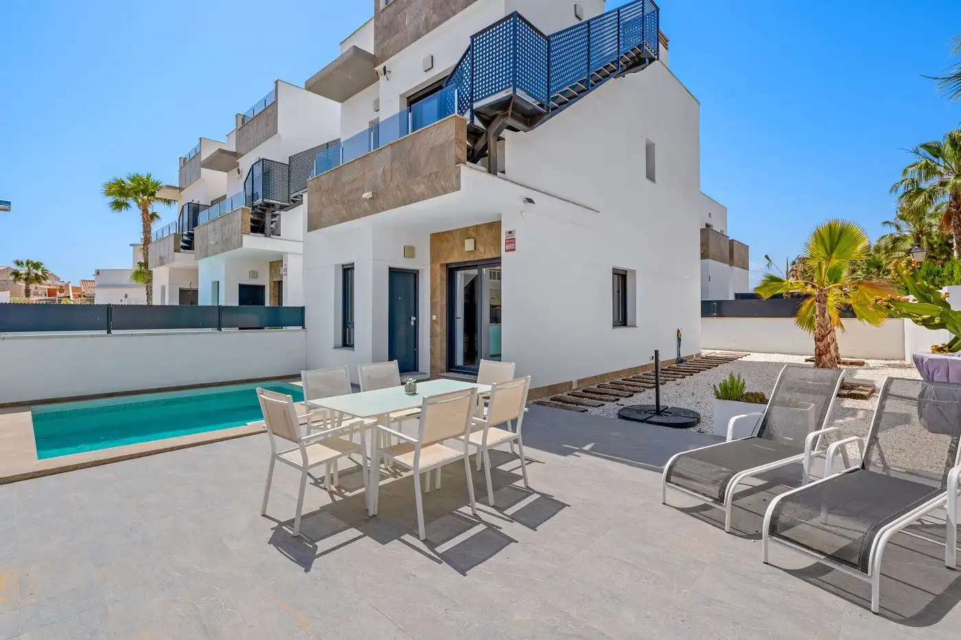 Villa mit Pool zum Verkauf in Zona Carrefour - Urbanizaciones