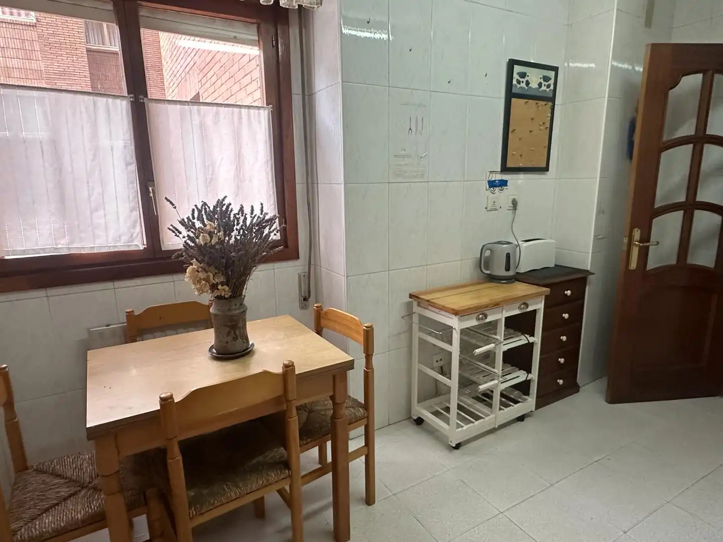 Kitchen of Flat for rent in Avilés  with Heating, Parquet flooring and Storage room