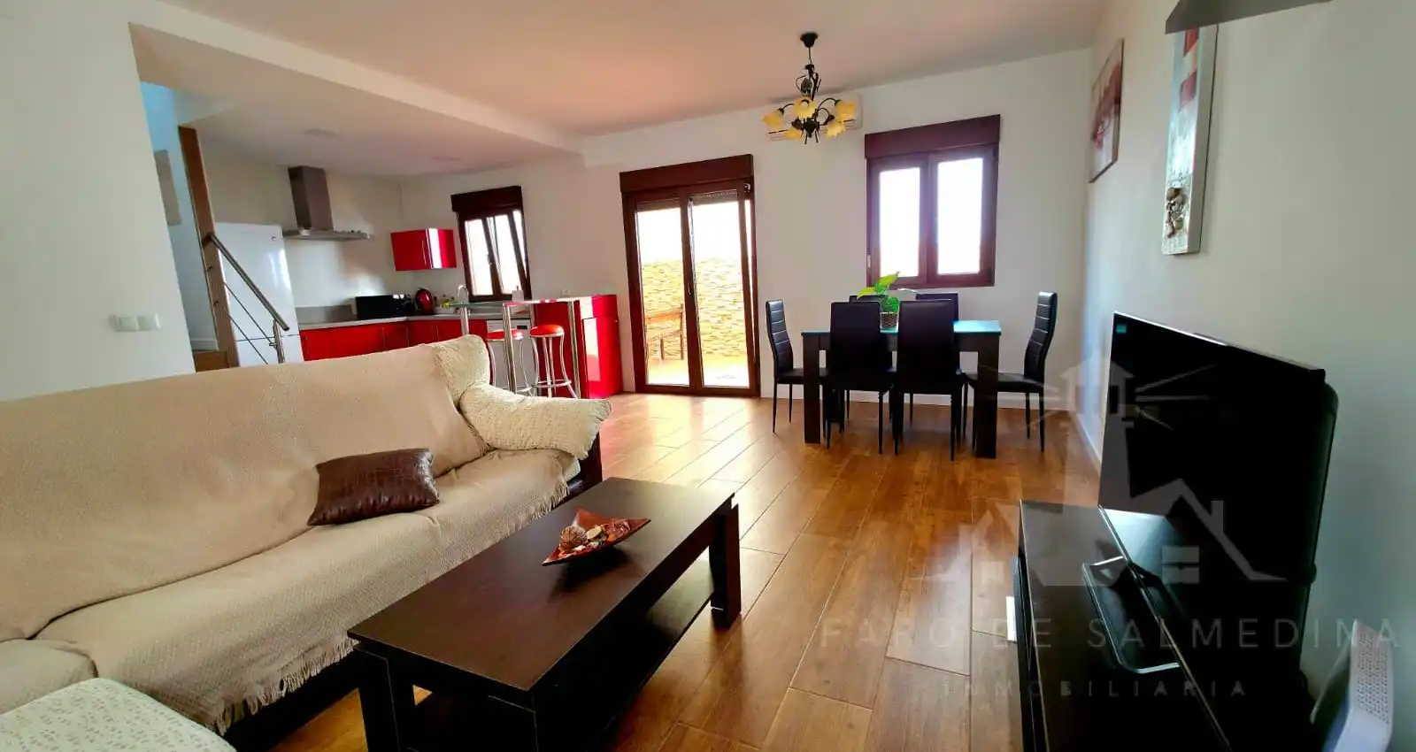 Sala d'estar de Casa o xalet en venda en Chipiona amb Aire condicionat i Moblat