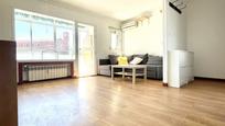 Living room of Flat to rent in  Madrid Capital  with Air Conditioner, Heating and Terrace