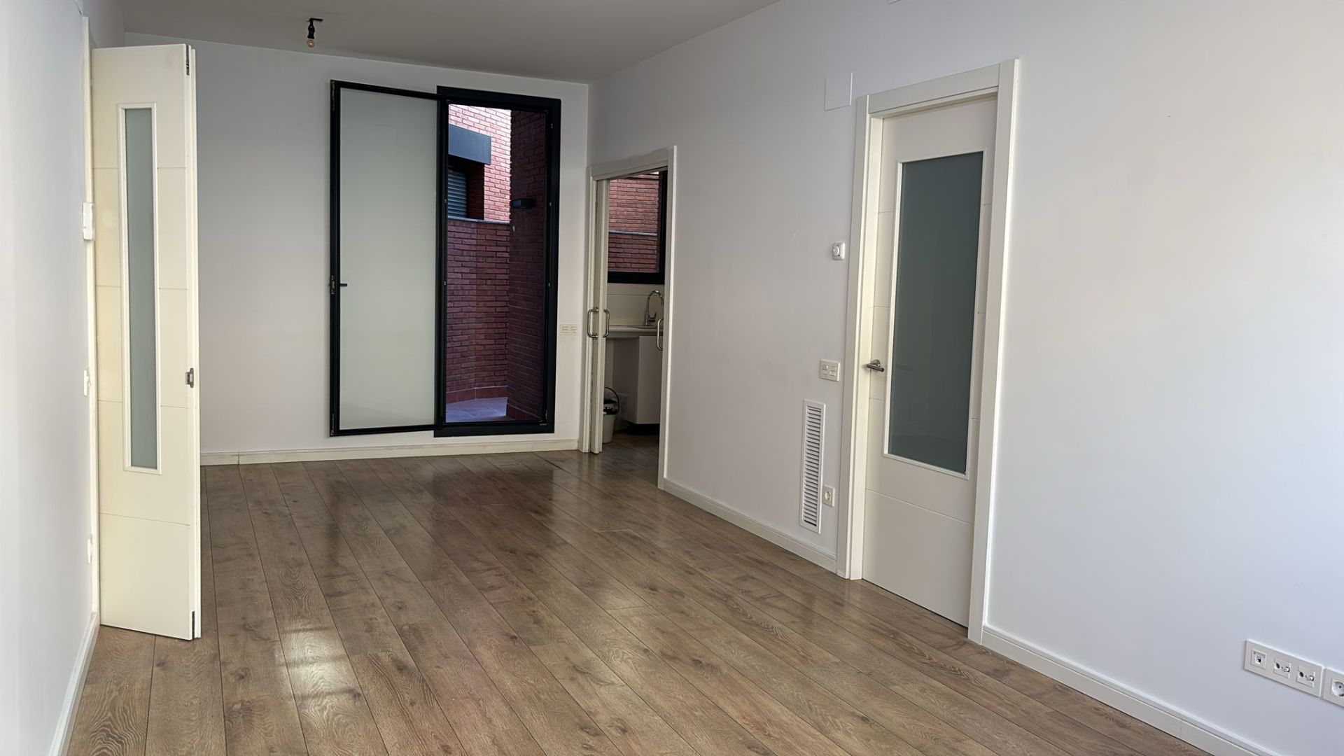 Planta baja for sale in Gavà  with Air Conditioner, Heating and Parquet flooring