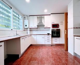 Kitchen of Flat to rent in  Madrid Capital  with Air Conditioner and Heating