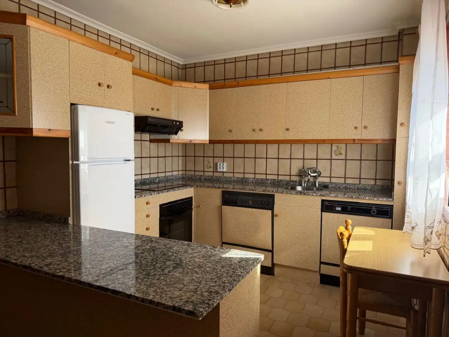 Cuina de Pis de lloguer en Villarejo de Órbigo amb Calefacció, Parquet i Terrassa