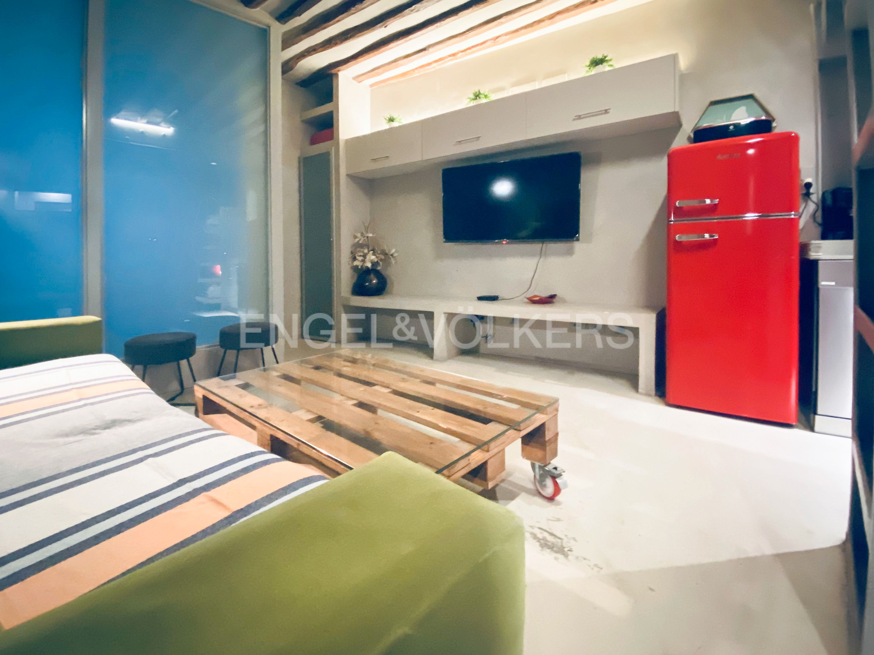 Living room of Apartment for sale in  Madrid Capital  with Air Conditioner and Heating