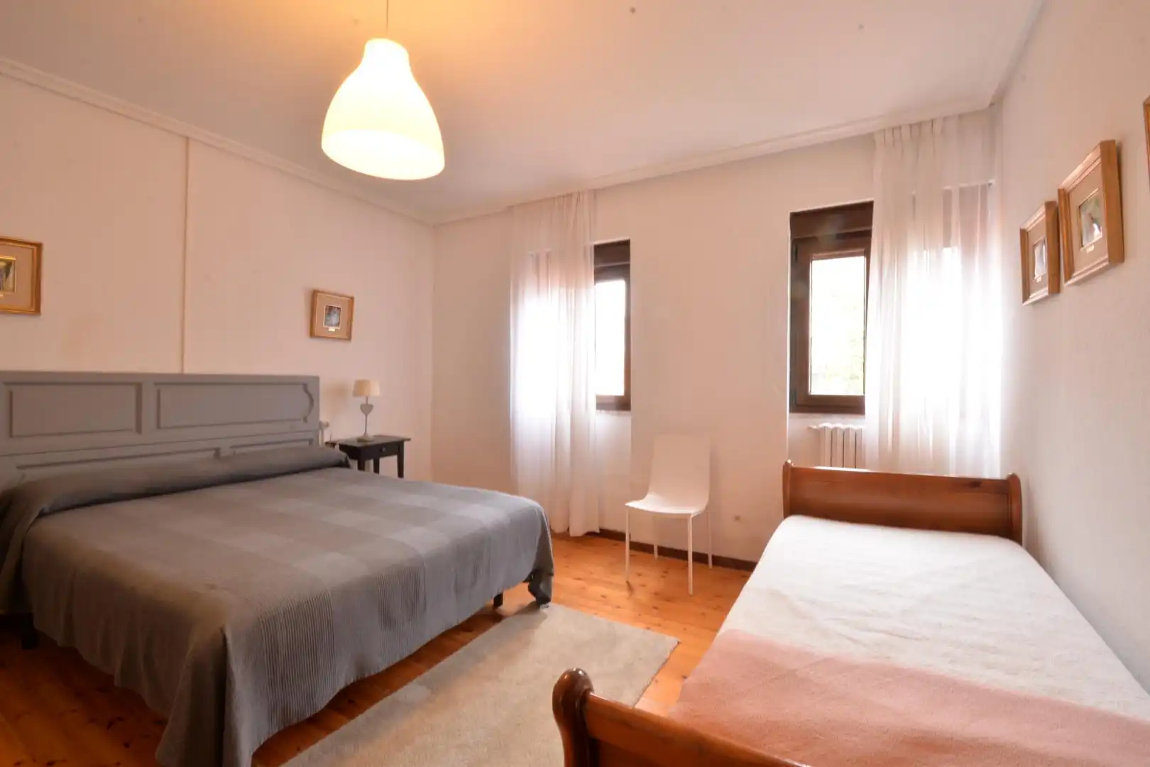Habitación de Casa o chalet en venta en Soto del Barco con Calefacción, Terraza y Balcón