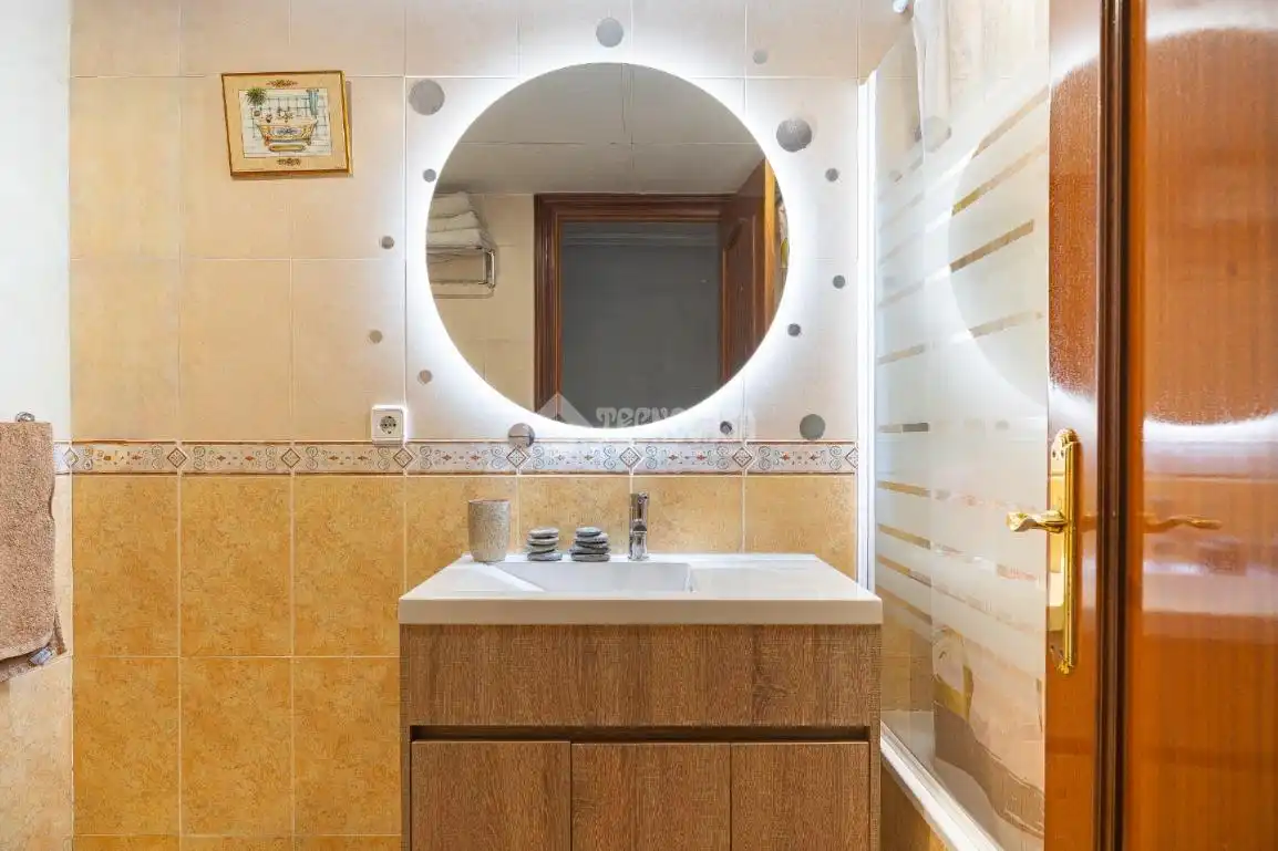 Bathroom of Flat for sale in Úbeda  with Air Conditioner