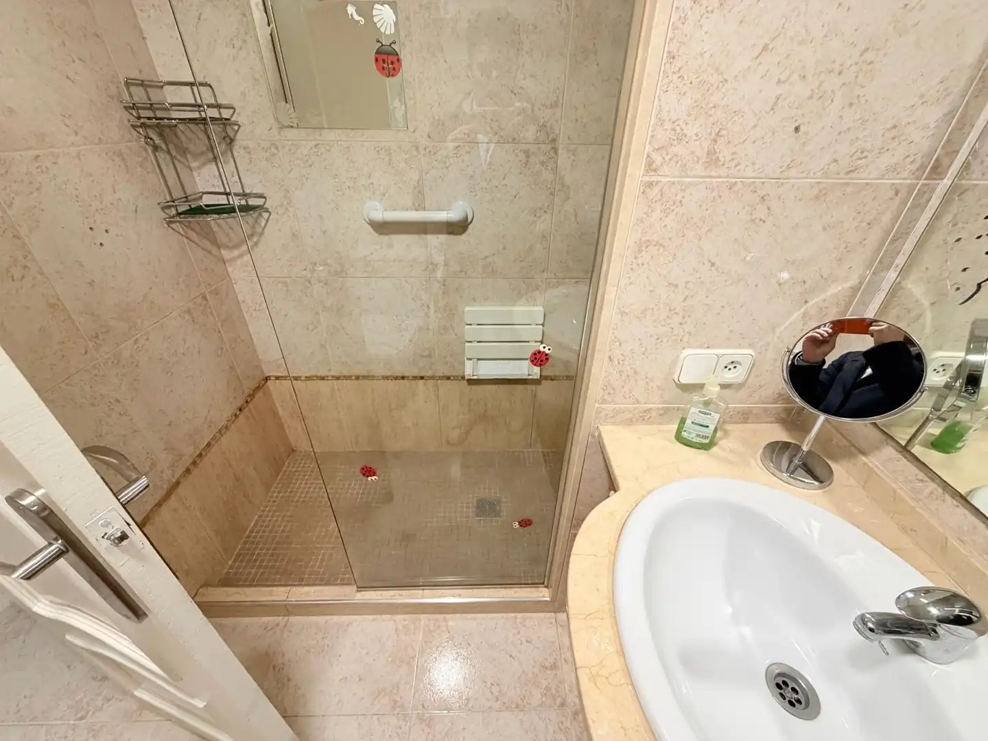 Badezimmer von Wohnung zur Miete in Sant Narcís