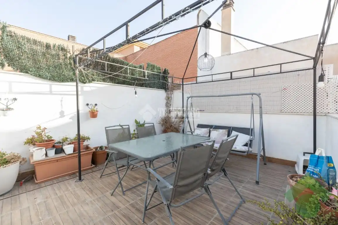 Terrassa de Pis en venda en Albolote amb Terrassa
