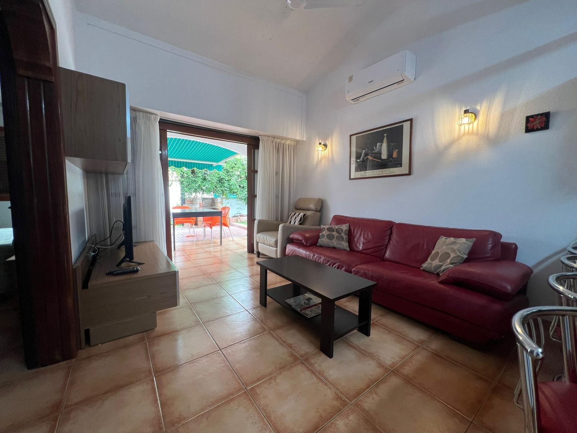 Single-family semi-detached to rent in  BONN, Playa del Inglés