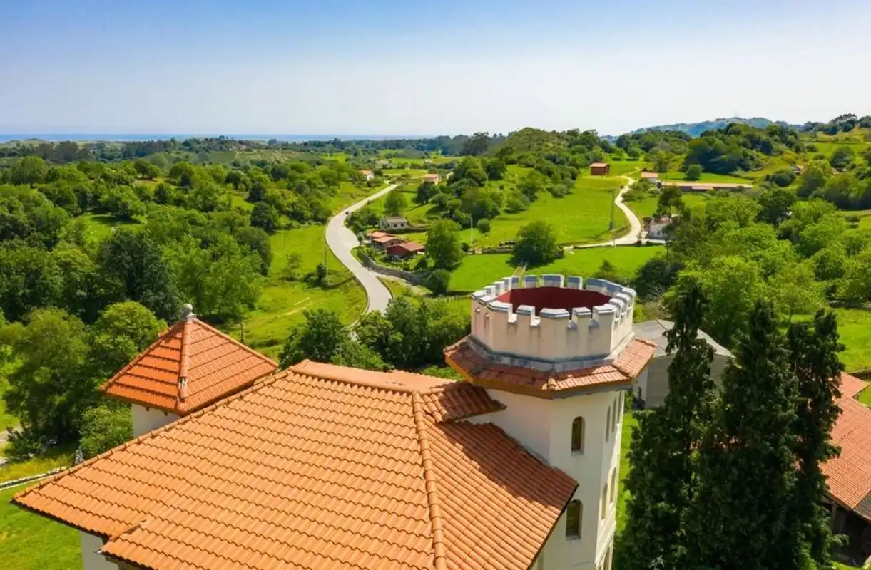 Xalet amb jardí en venda a Celorio - Poó - Parres, imagen 5