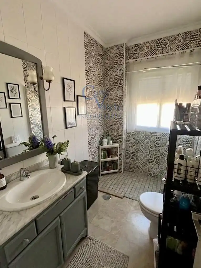 Baño de Casa o chalet en venta en Montequinto con Aire acondicionado, Calefacción y Jardín privado