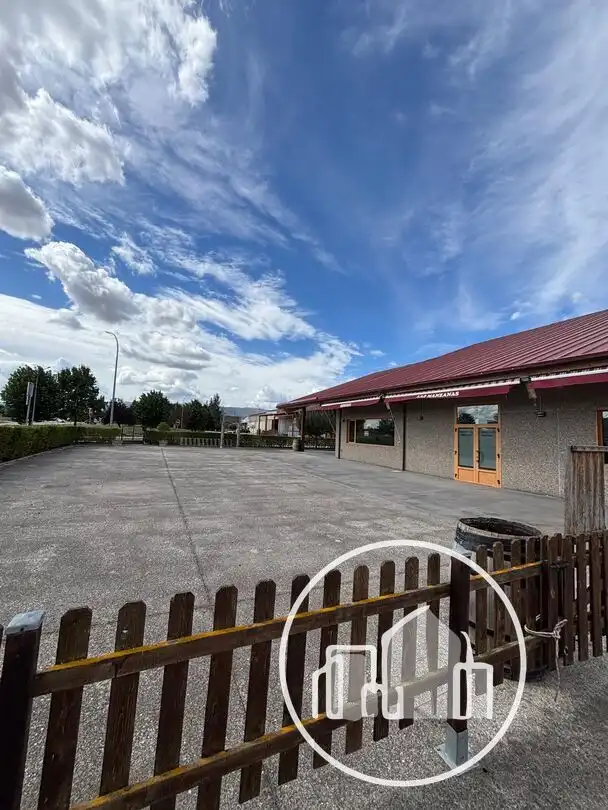 Local comercial en venta en Medina de Pomar