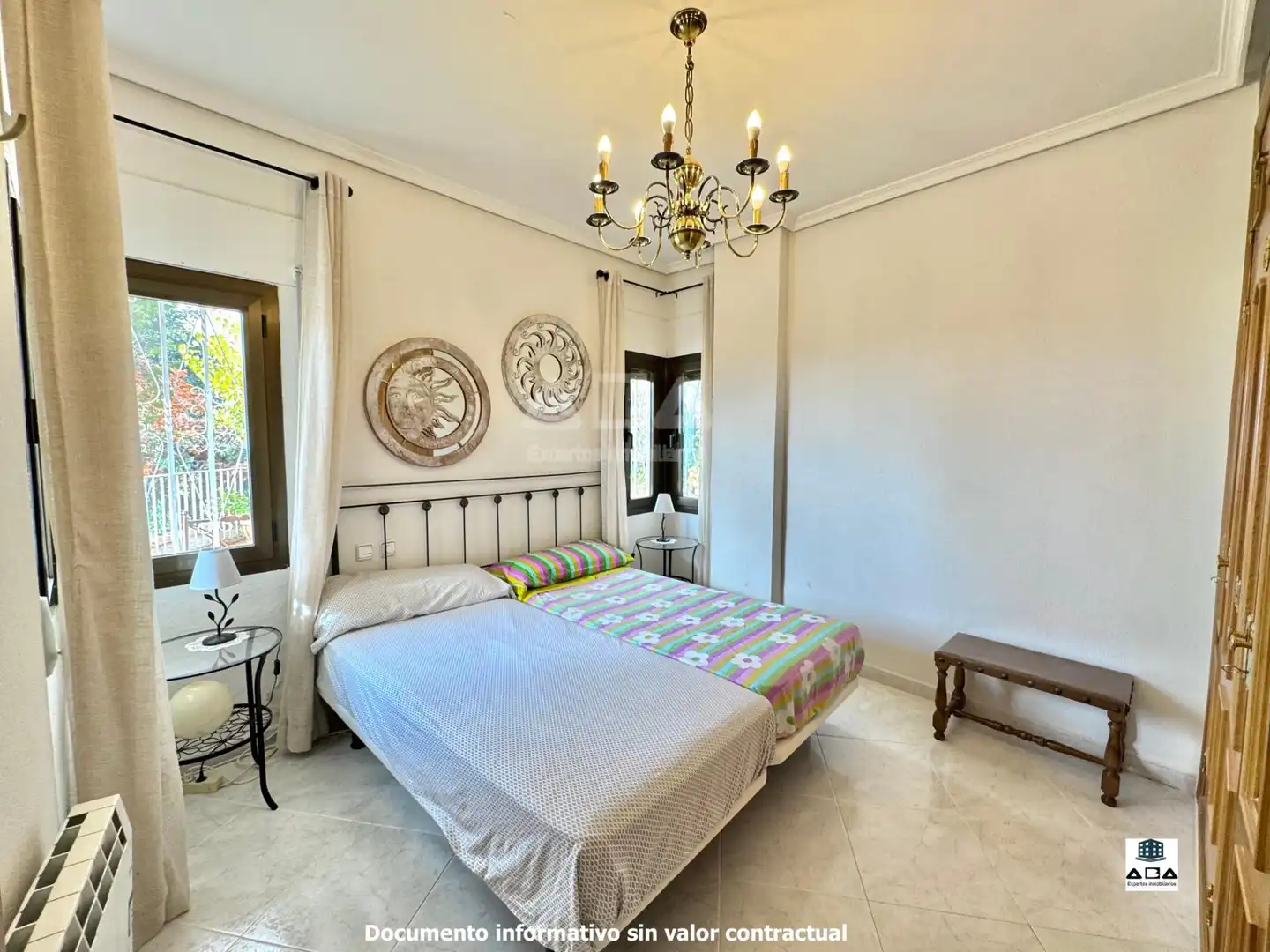 Habitación de Casa o chalet en venta en Poyales del Hoyo con Aire acondicionado, Calefacción y Jardín privado