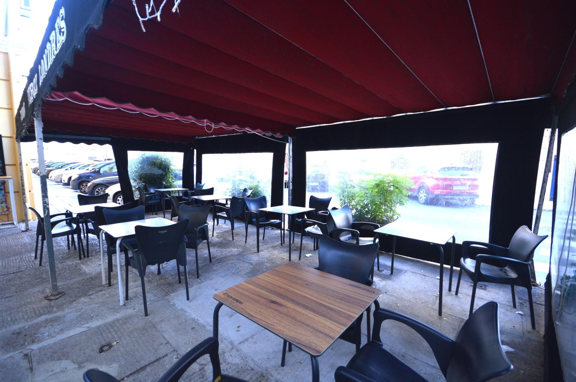 Terrassa de Local en venda en Jerez de la Frontera amb Aire condicionat i Moblat