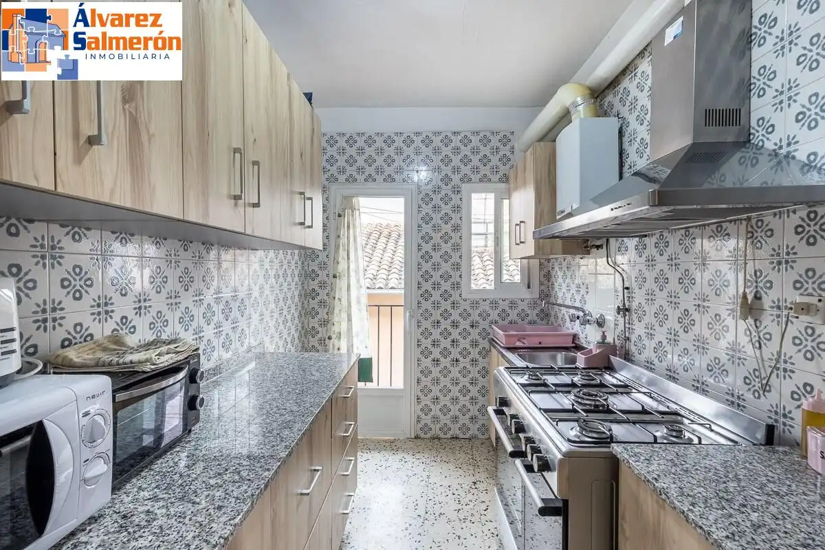 Flat for sale in Calle de las Caballerizas, Centro - Sagrario