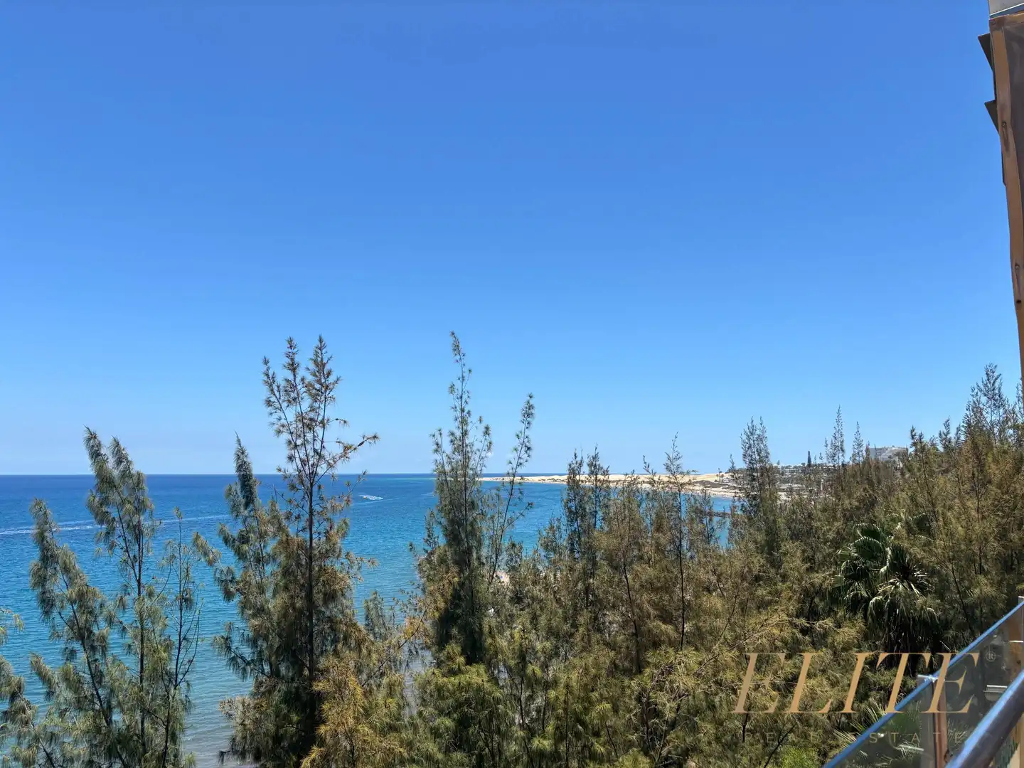 Commercial properties for sale in San Bartolomé de Tirajana  with Air Conditioner