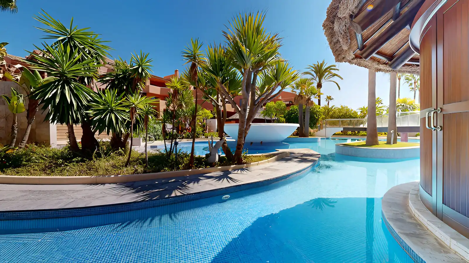 Apartament amb terrassa en venda a Estepona Pueblo, imagen 36