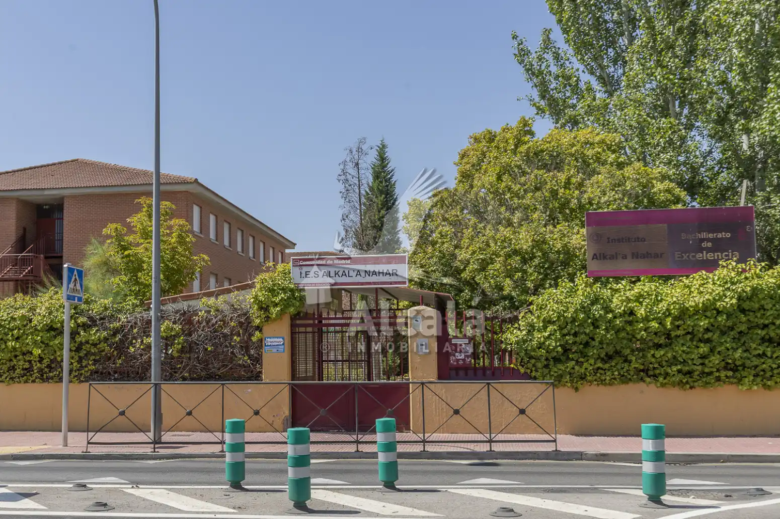 Exterior view of Flat for sale in Alcalá de Henares  with Heating
