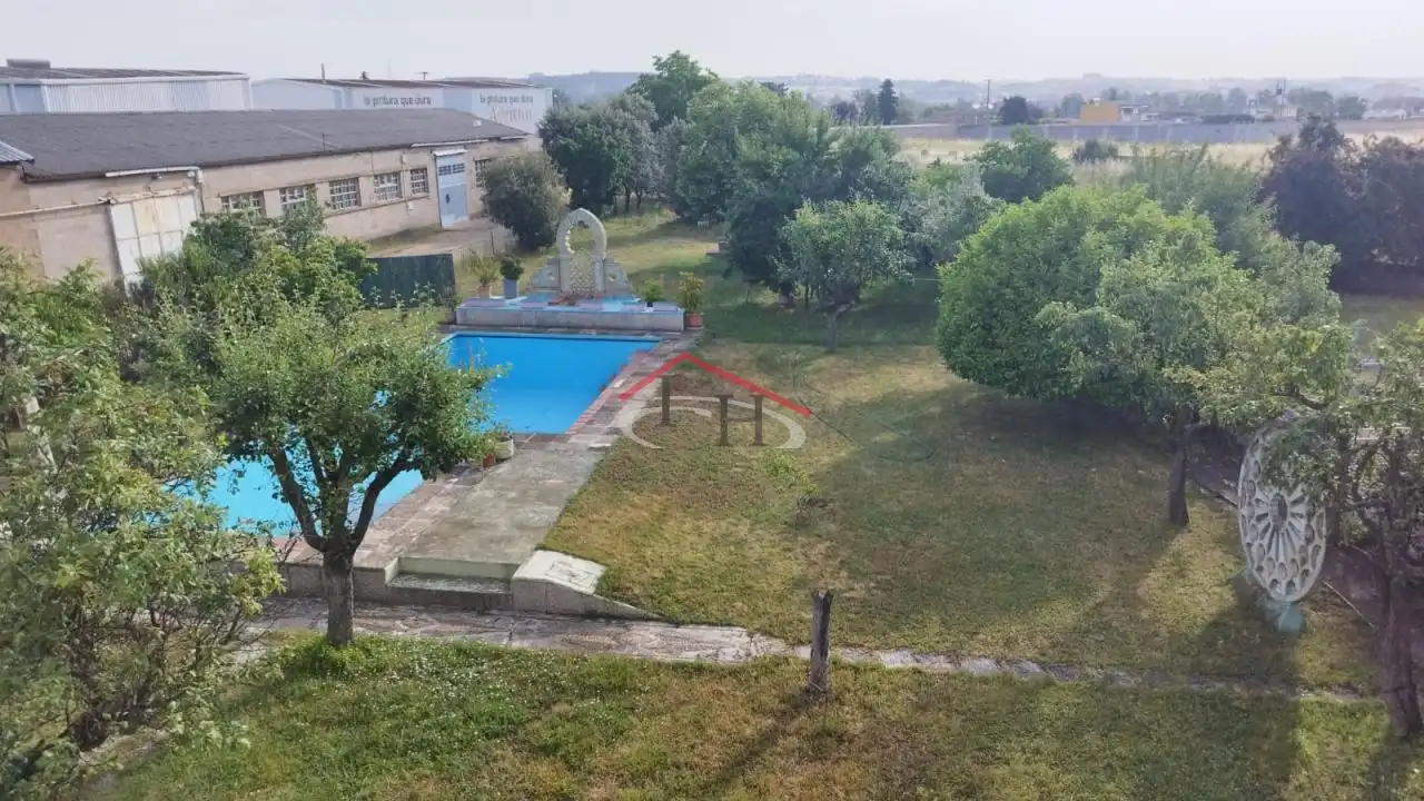 Casa con piscina en venta en Avenida Constitución, imagen 47