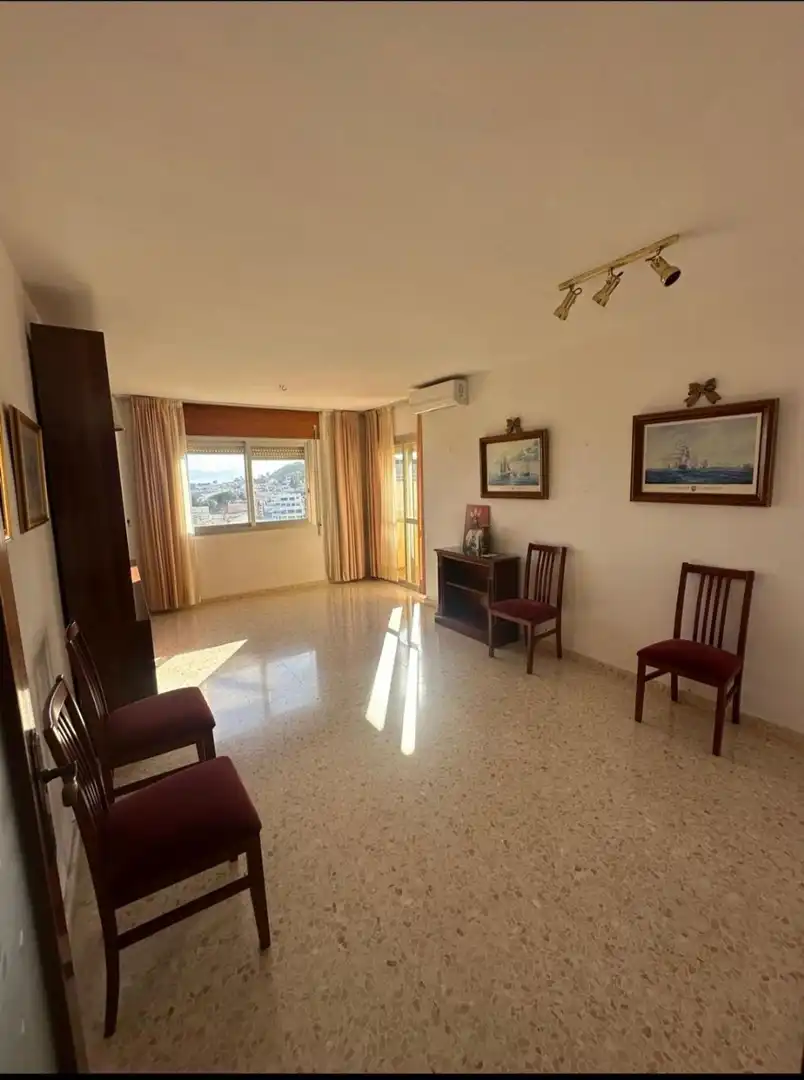 Sala de estar de Piso en venta en Rincón de la Victoria con Aire acondicionado, Terraza y Piscina comunitaria
