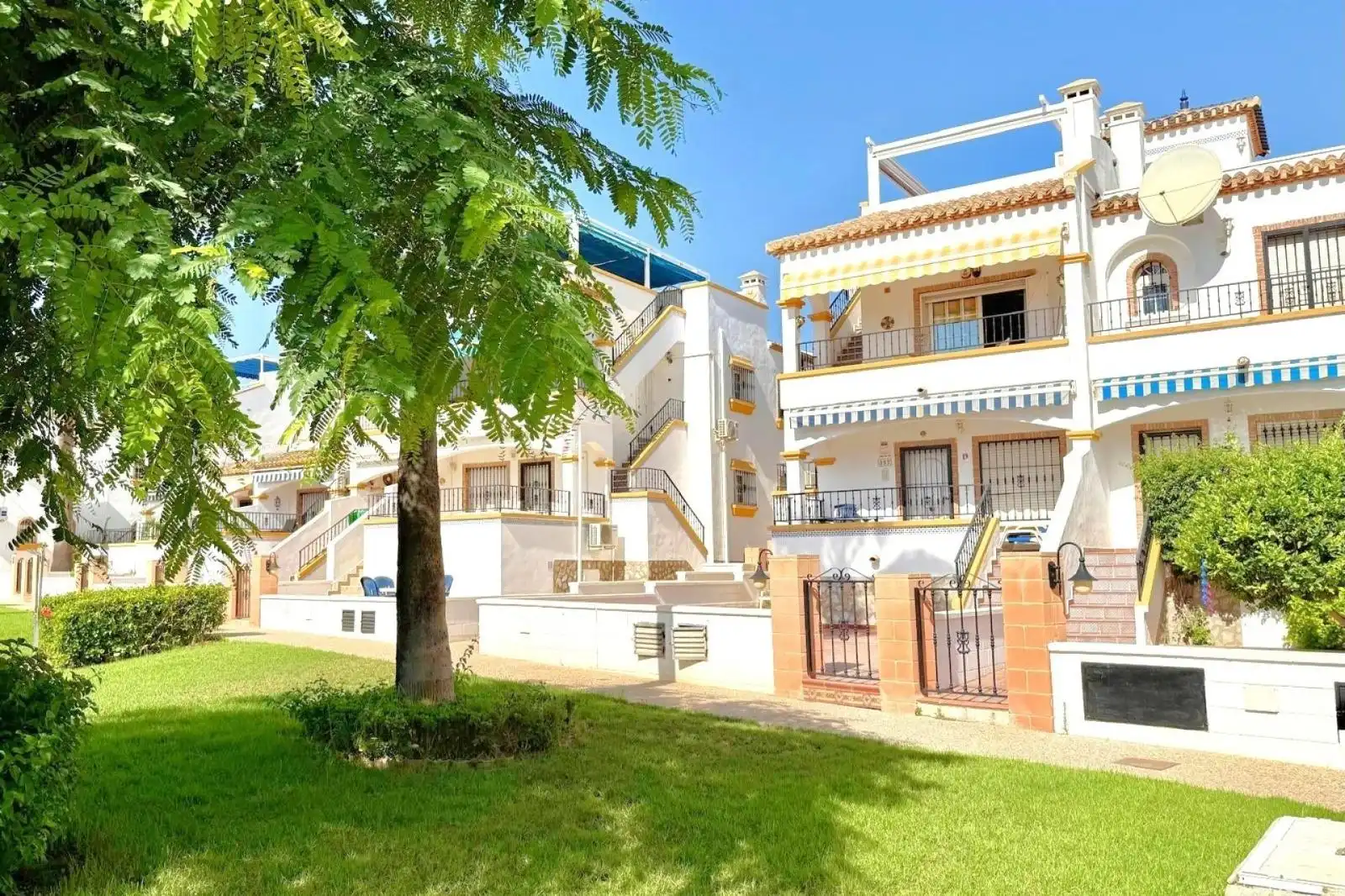 Penthouse with terrace for sale in Orihuela Costa, imagen 2