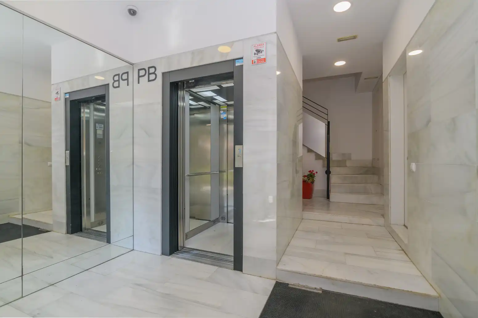 Flat for sale in Viladecans  with Air Conditioner, Heating and Private garden