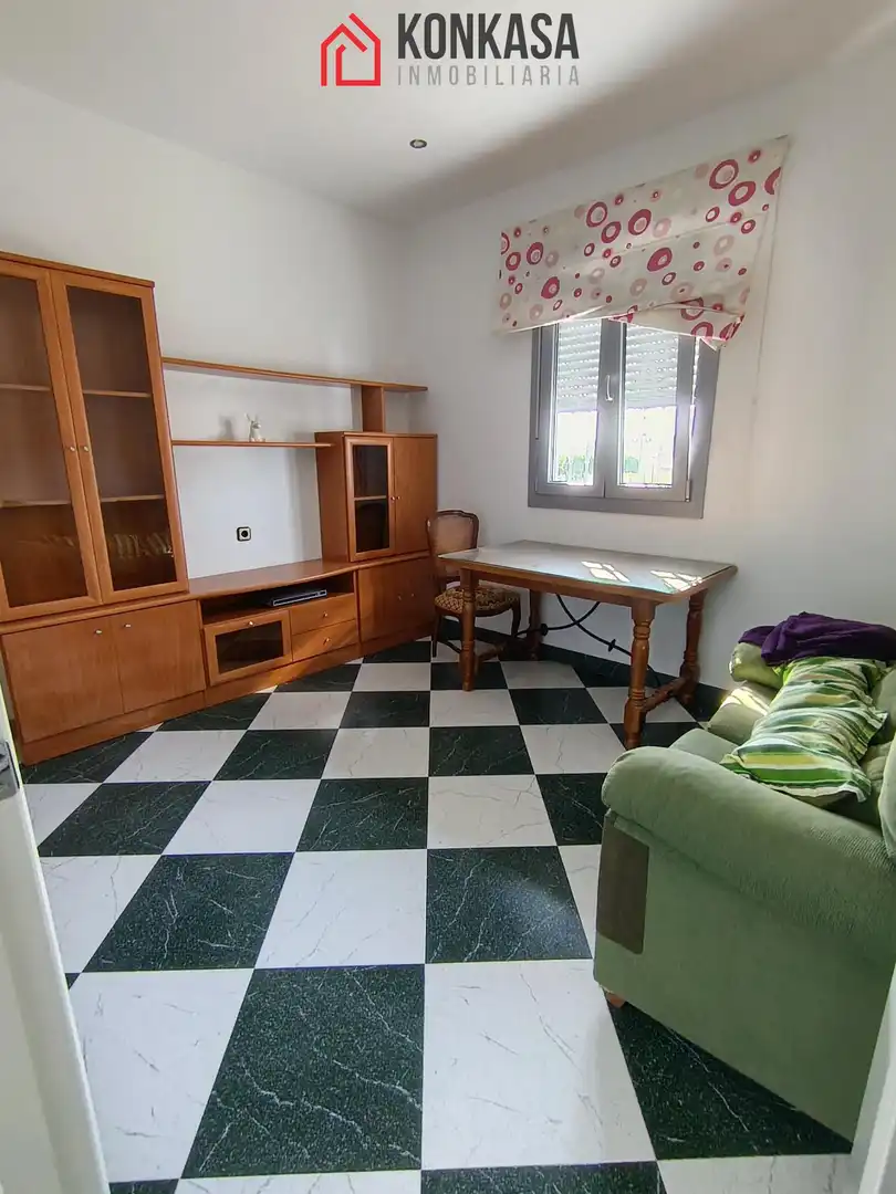 Sala d'estar de Casa o xalet en venda en Arcos de la Frontera amb Aire condicionat i Traster