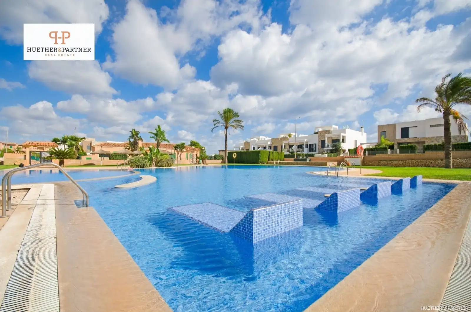 Swimming pool of Houses for sale in Manacor