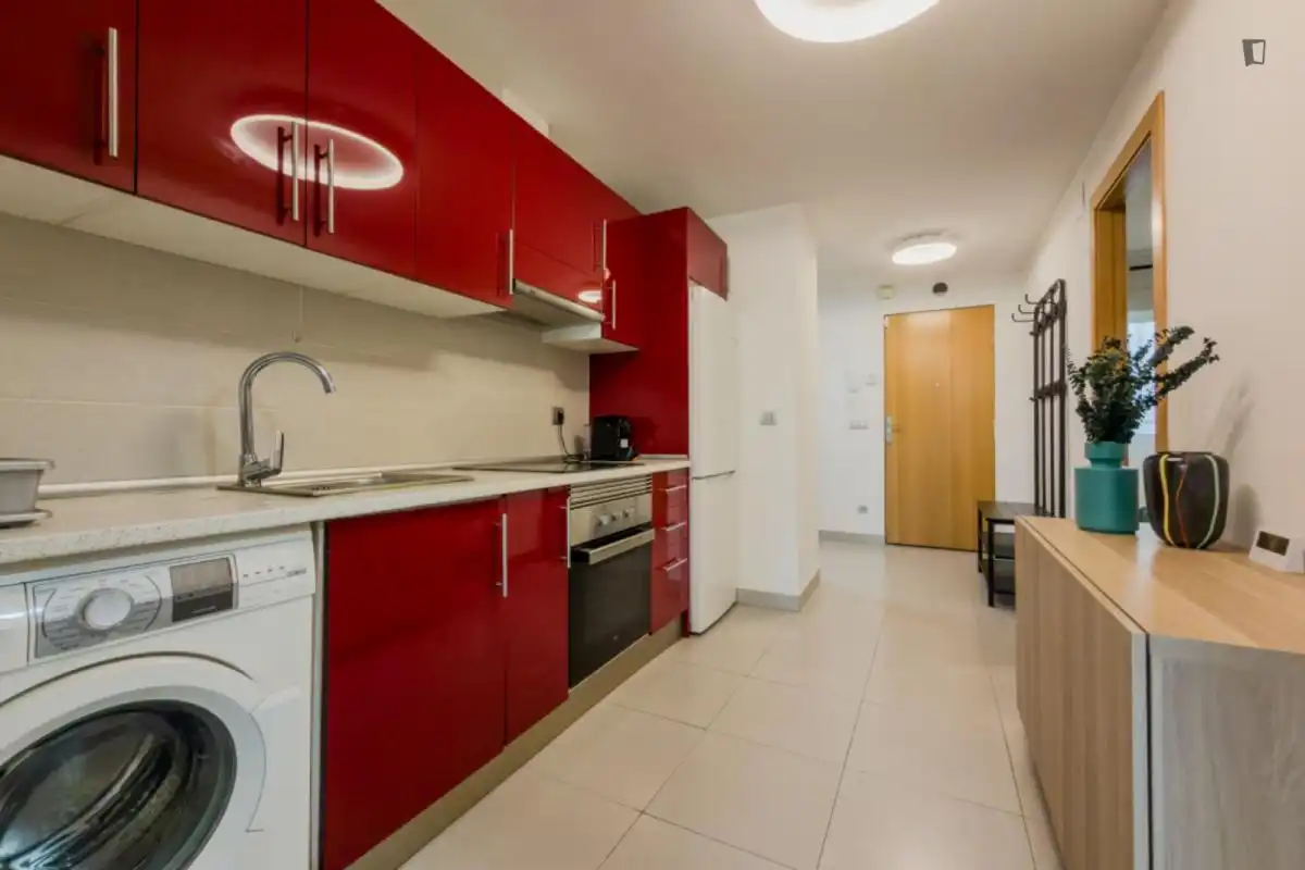 Cocina de Apartamento de alquiler en Barcelona con Aire acondicionado, Calefacción y Amueblado